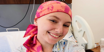 Do nódulo ao luto: a dura trajetória de uma jovem contra o câncer