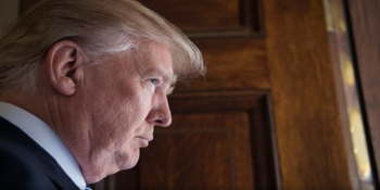 Trump Reluta em Abandonar Ataques Pessoais no Debate com Harris, Alerta Estratégico